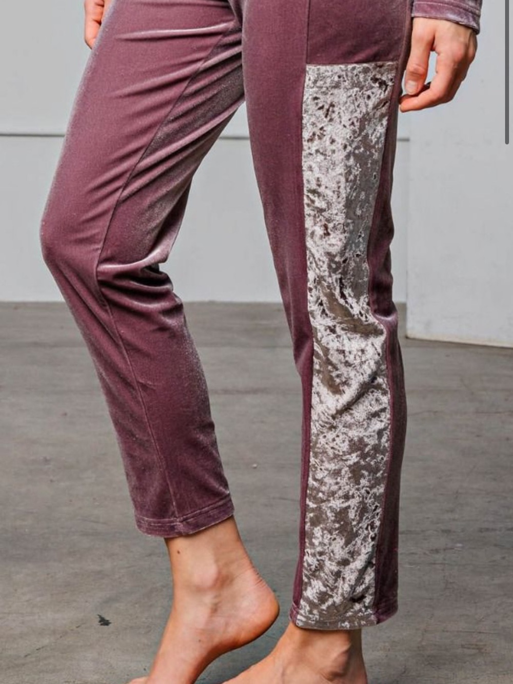 Easel Jogger Pants - Ice Velvet Velour with Side Pockets in Dusty Mauve or Olive - Picture 2 of 8